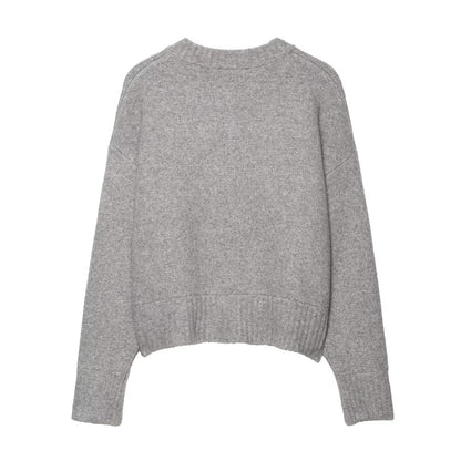 Round neck long sleeved single breasted gray knitted sweater for women
